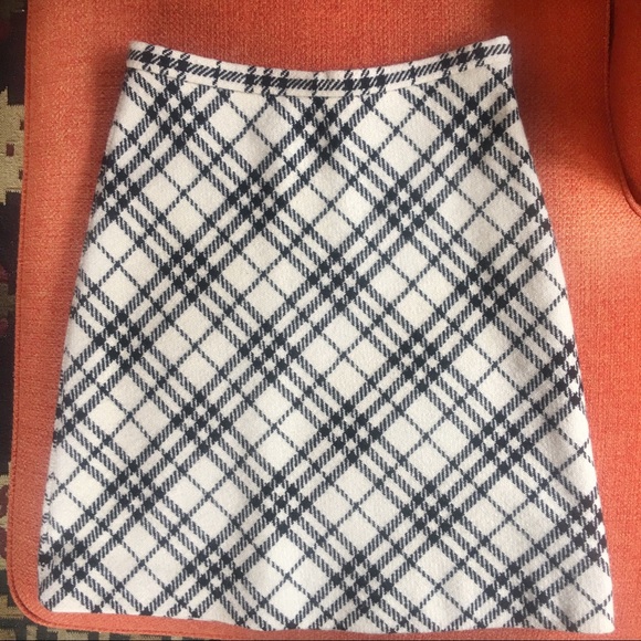 Burberry Dresses & Skirts - Burberry 100% Wool Skirt